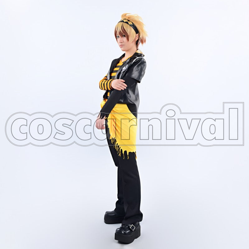 Toma cosplay costume from Amnesia, side view 2