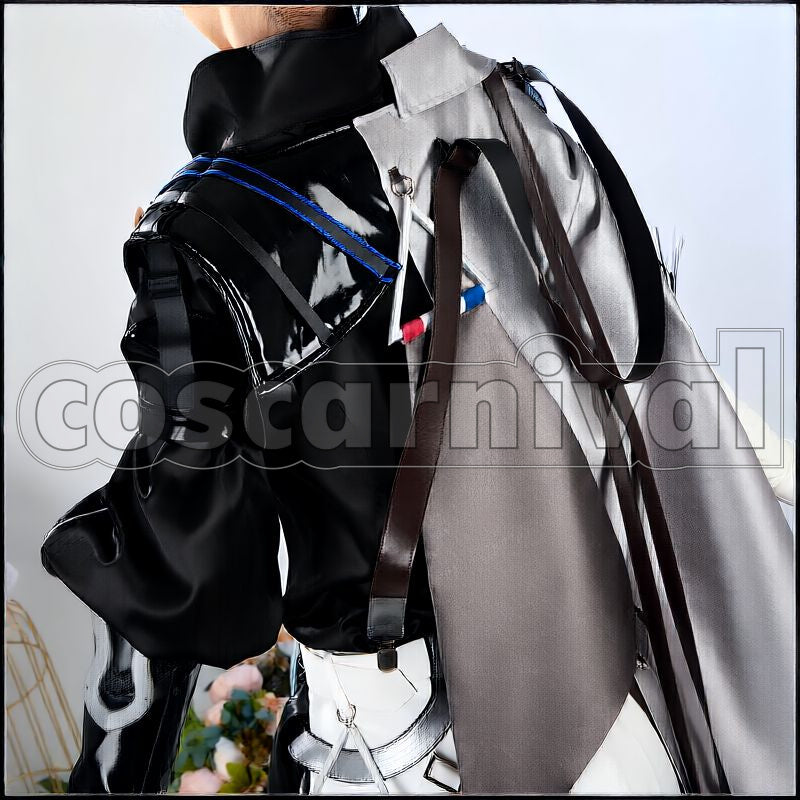 Thorns the Lodestar Cosplay cosplay costume from Arknights, back view 3