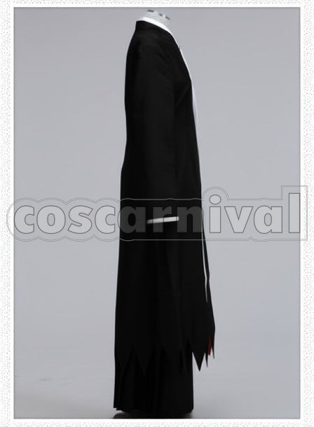 Ichigo Kurosaki cosplay costume from Bleach, side view 2