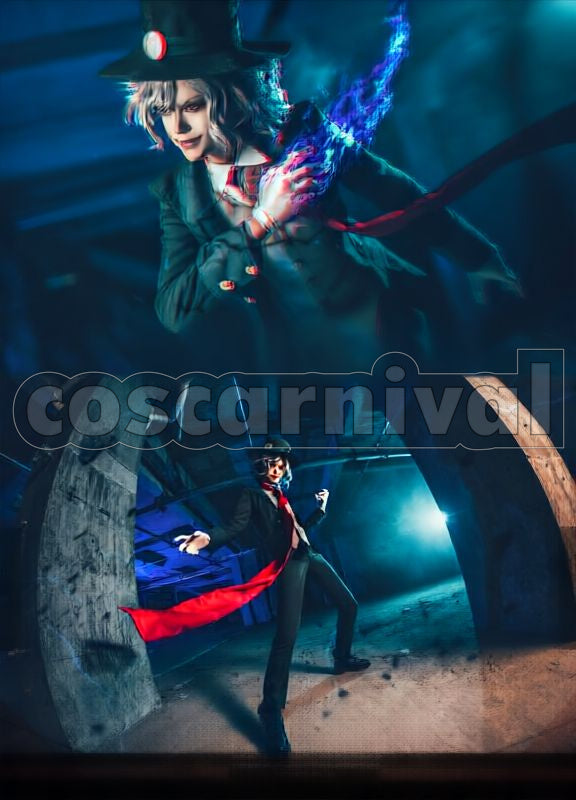 Edmond Dantès Avenger 1st Ascension Cosplay cosplay costume from Fate/Grand Order, front view 6