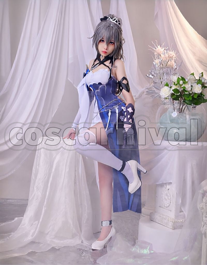 3rd Bronya Zaychik A Post-Honkai Odyssey Cosplay cosplay costume from Honkai Impact, front view 2