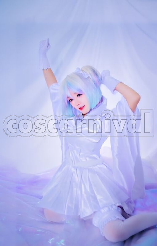 the Lustrous Diamond Hibernation Pajamas Cosplay cosplay costume from Land of, front view 6
