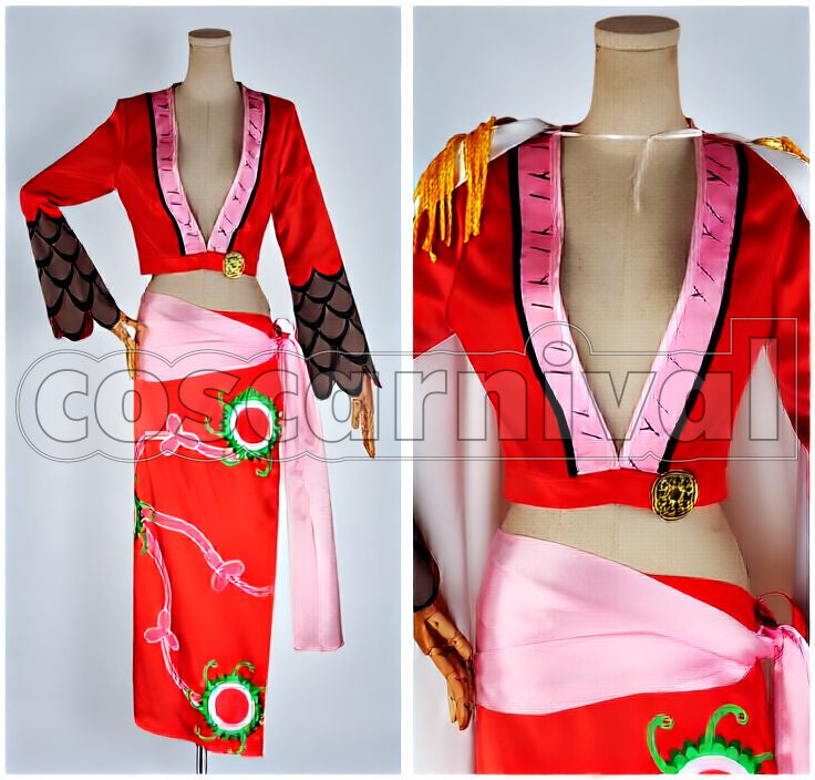 Boa Hancock Cosplay cosplay costume from One Piece, front view 3