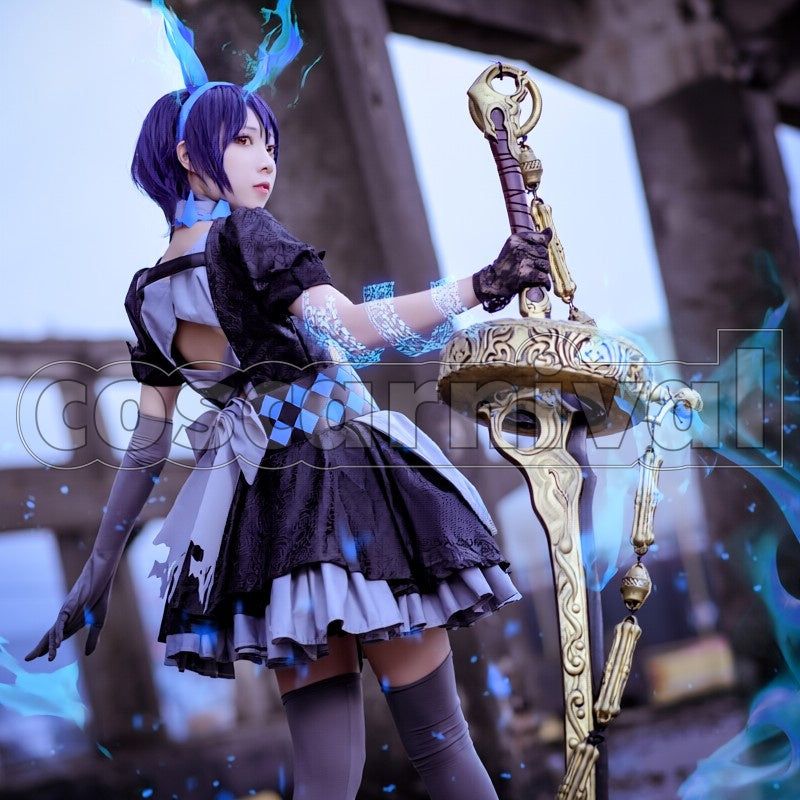 Bondage cosplay costume from SINoALICE Alice, side view