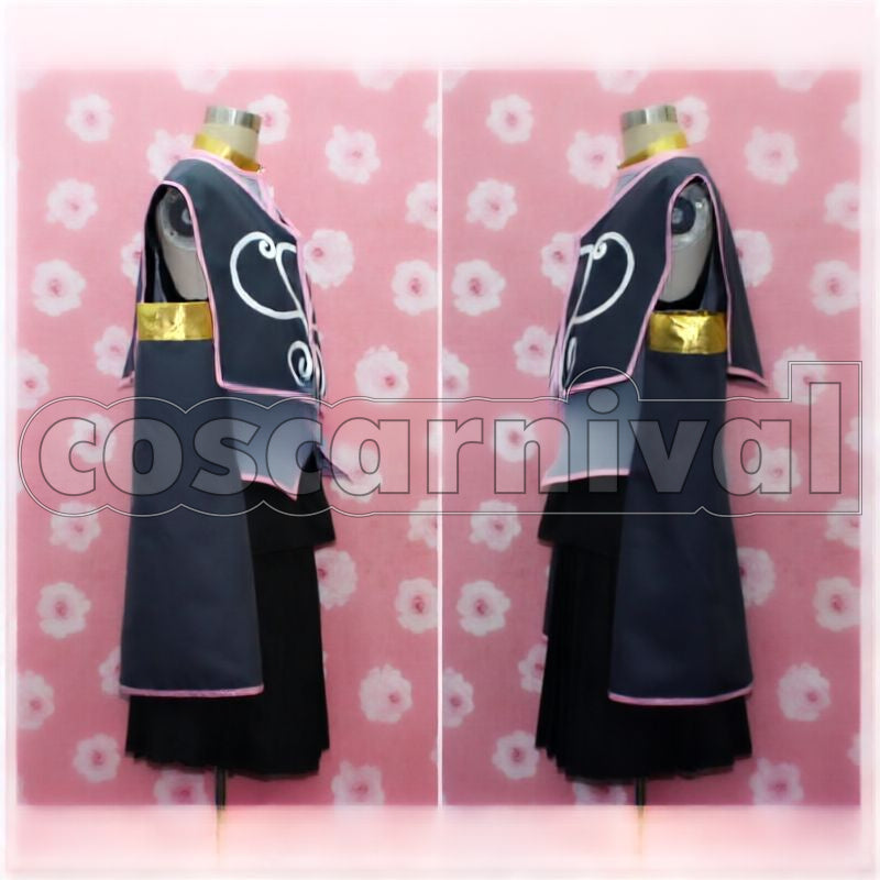the Abyss Arietta Cosplay cosplay costume from Tales of, side view
