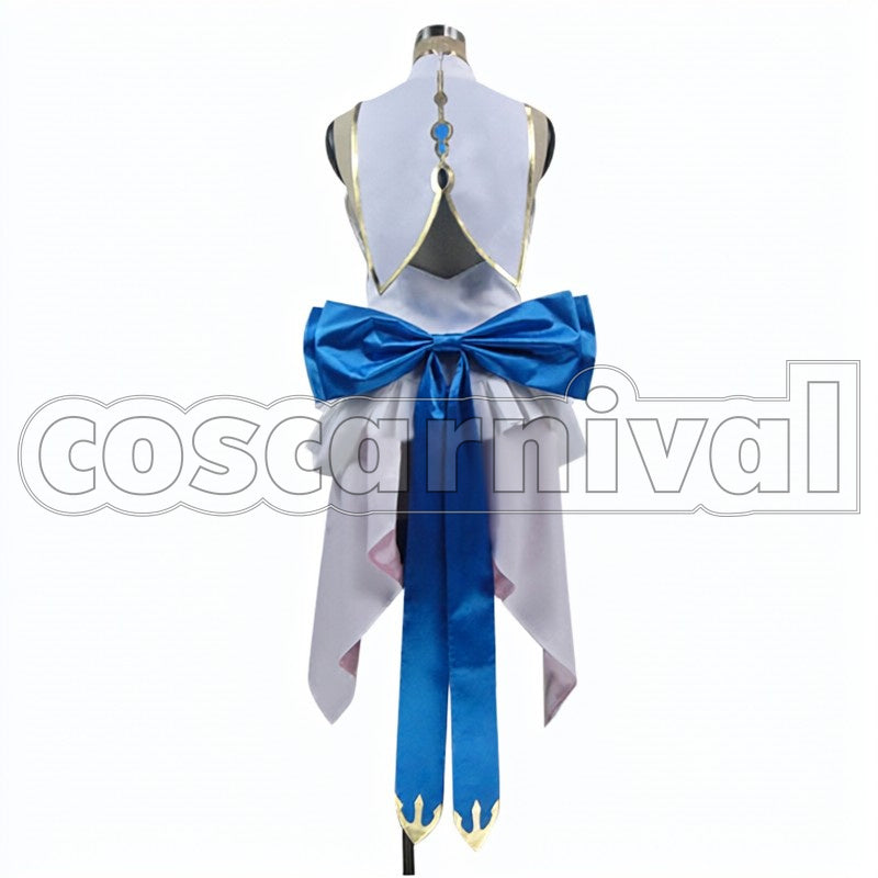 Kamui cosplay costume from Tales of Zestiria, back view