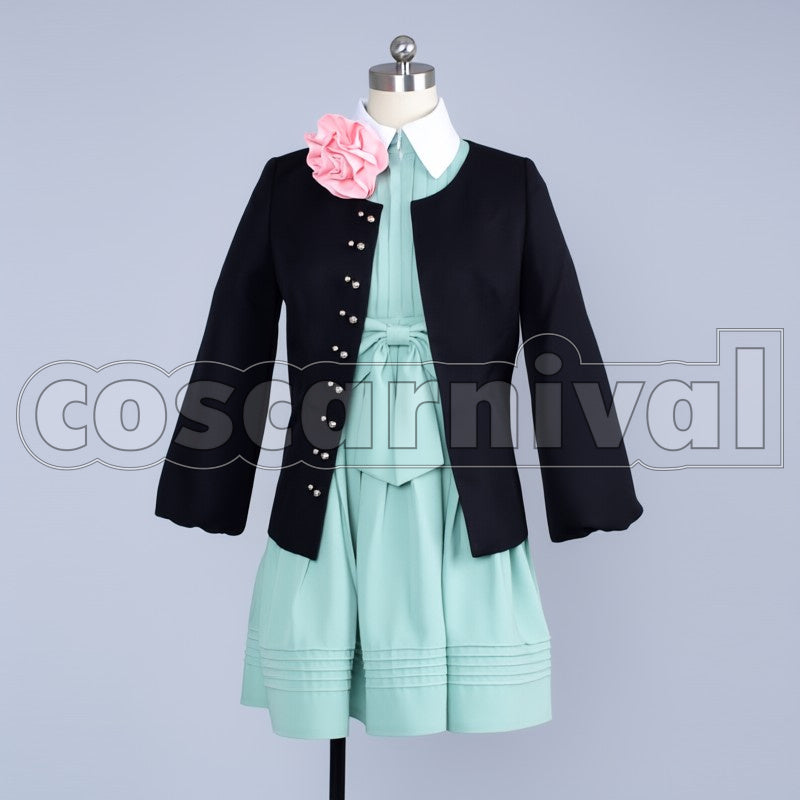 Protagonist cosplay costume from Amnesia, side view