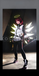 Exusiai Cosplay cosplay costume from Arknights, front view 2