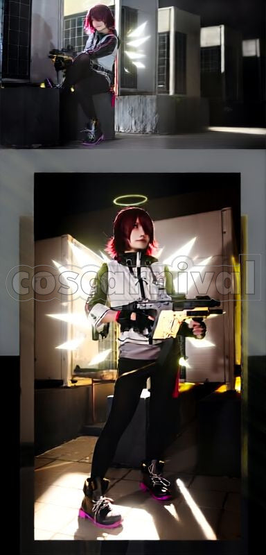 Exusiai Cosplay cosplay costume from Arknights, front view 4