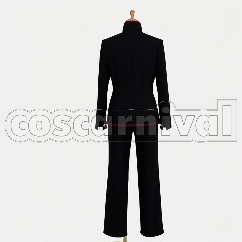 Araragi cosplay costume from Bakemonogatari Koyomi, back view