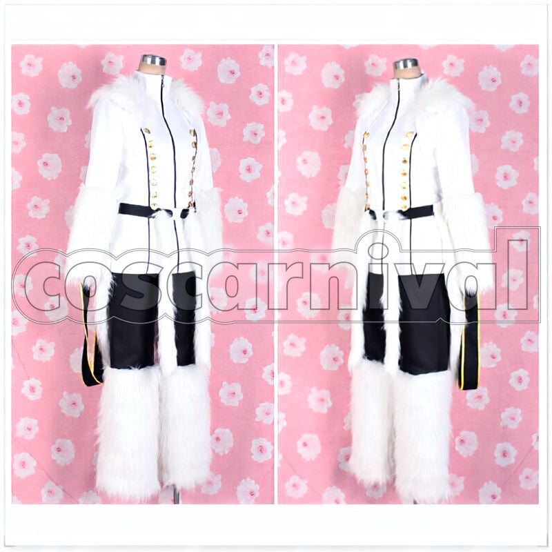 Starrk Espada Cosplay cosplay costume from Bleach Coyote, front view 1