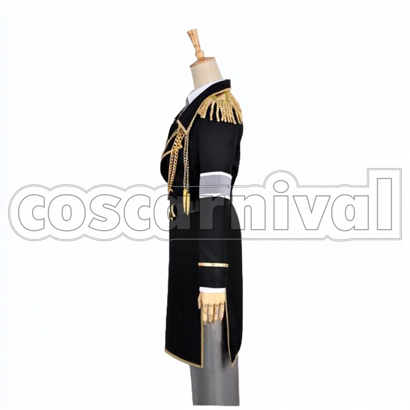 Yatogami cosplay costume from K Kuroh, side view