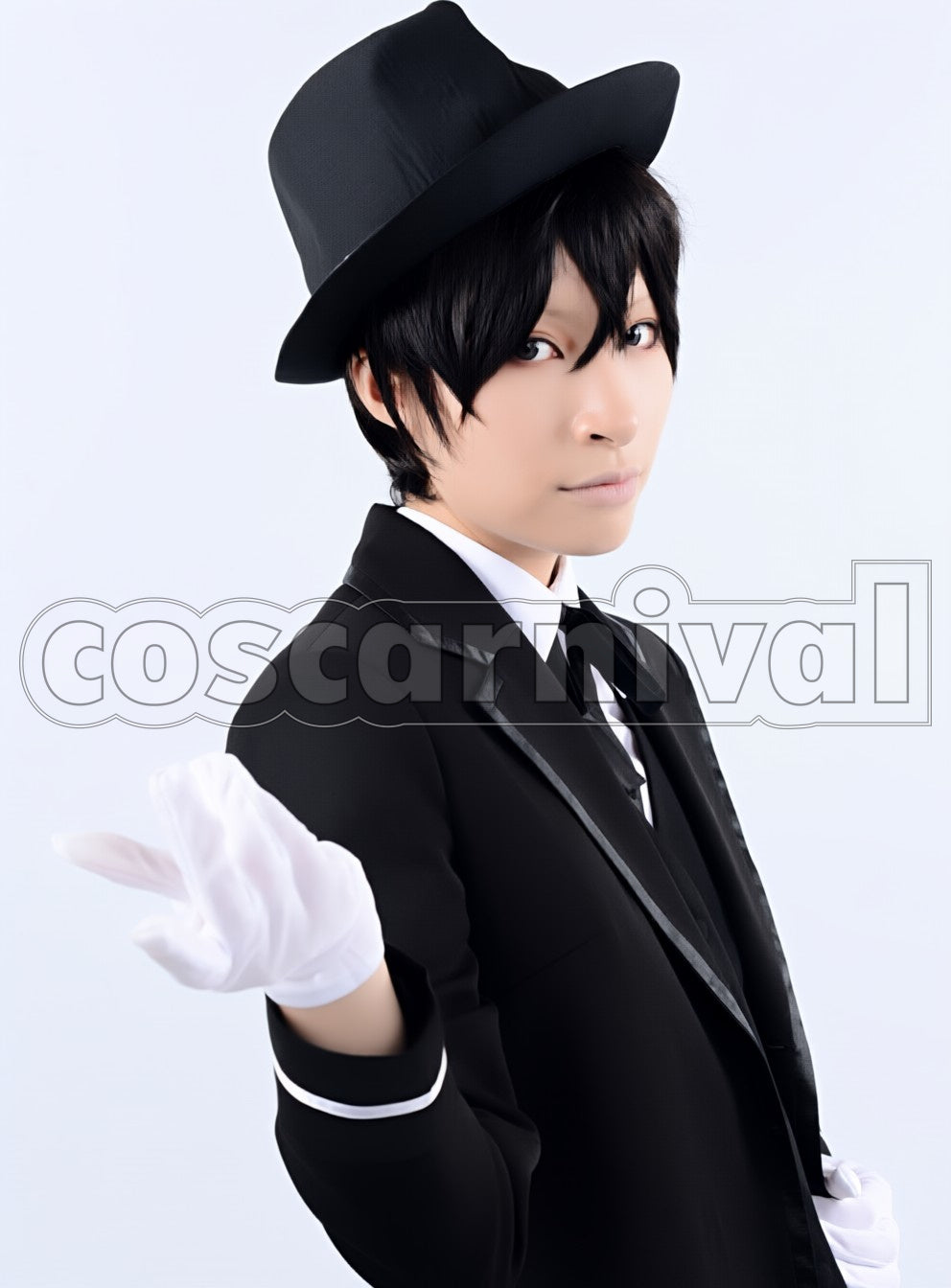 storia della Arcana Famiglia Luca Luca Black cosplay costume from La, side view