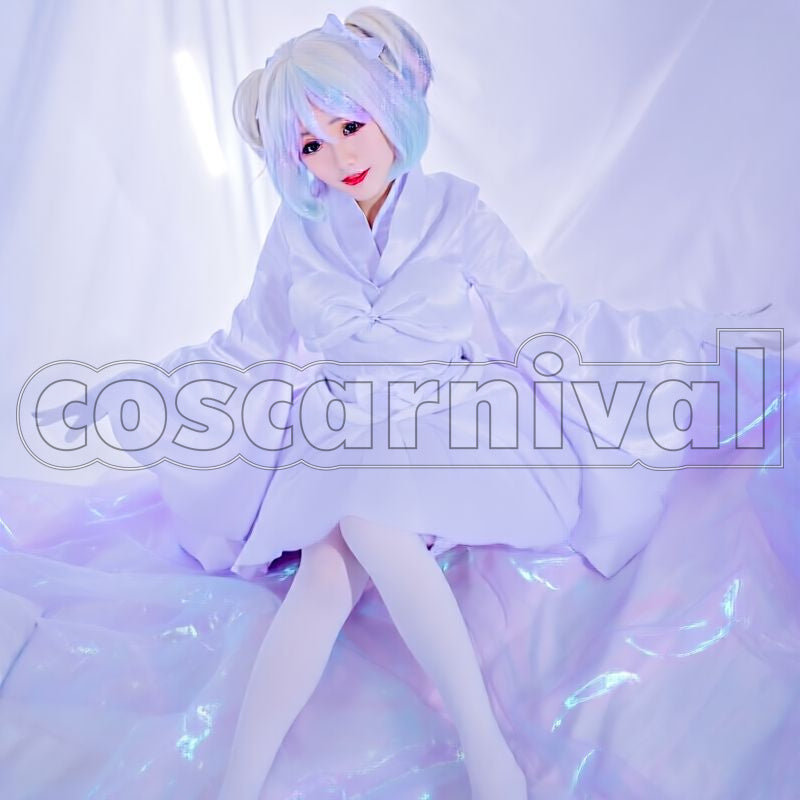 the Lustrous Diamond Hibernation Pajamas Cosplay cosplay costume from Land of, front view 1