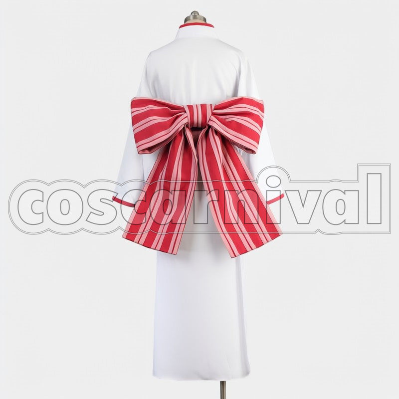 Nora cosplay costume from Noragami, back view