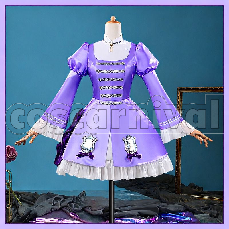 Kyrielight' with official FGO NA form 'Mash Kyrielight cosplay costume from replace 'Mashu, front view 3
