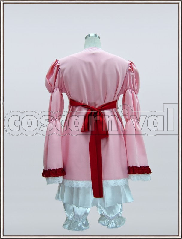 Hinaichigo cosplay costume from Rozen Maiden, back view