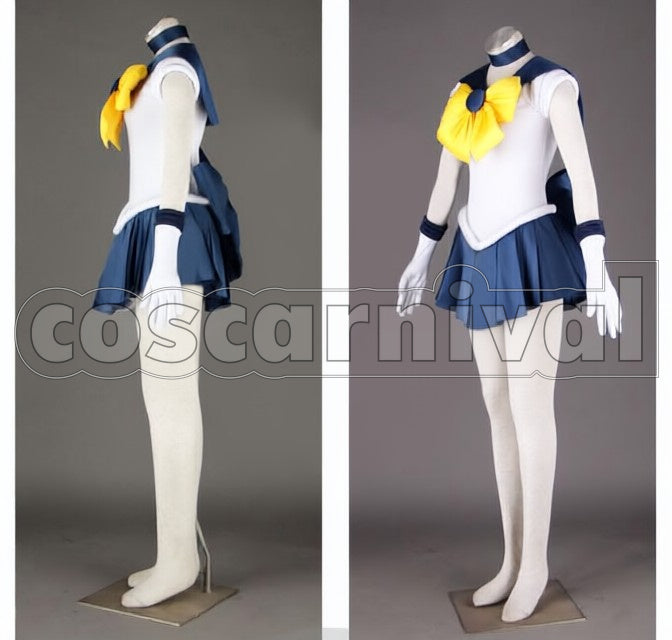 Tenoh cosplay costume from Sailor Moon Haruka, side view