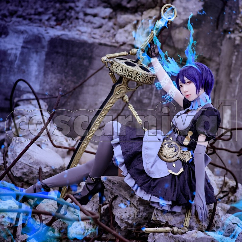 Bondage cosplay costume from SINoALICE Alice, side view 2