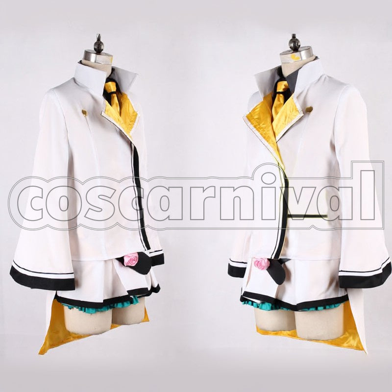 Kyoko Kurahashi cosplay costume from Tokyo Ravens, front view 2
