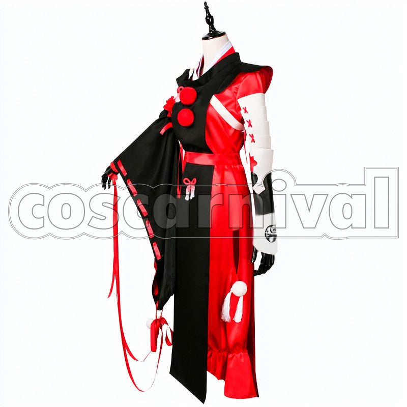 Kogarasumaru cosplay costume from Touken Ranbu, side view