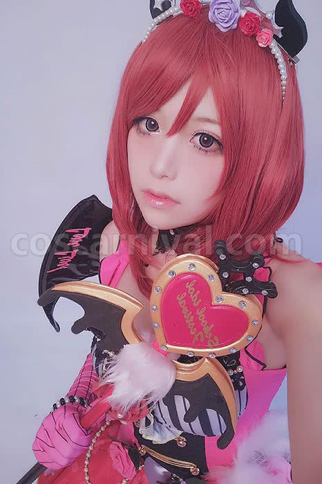 Maki Nishikino cosplay costume from Love Live!, back view