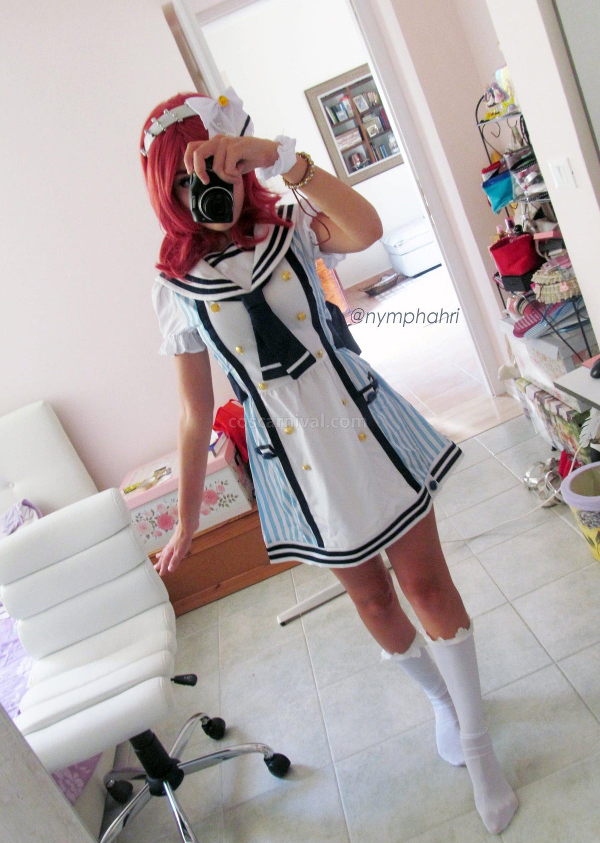 Maki Nishikino cosplay costume from Love Live!, back view