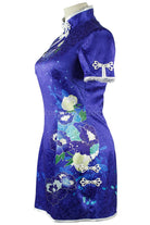 Umi Sonoda cosplay costume from Love Live!, side view